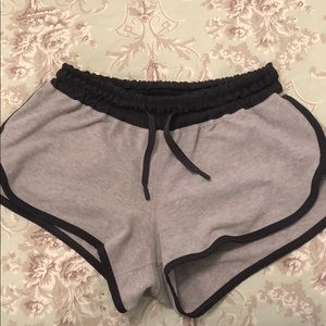 Lululemon Size 4 Shorts